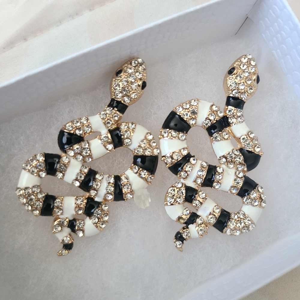 Beautiful snake earrings